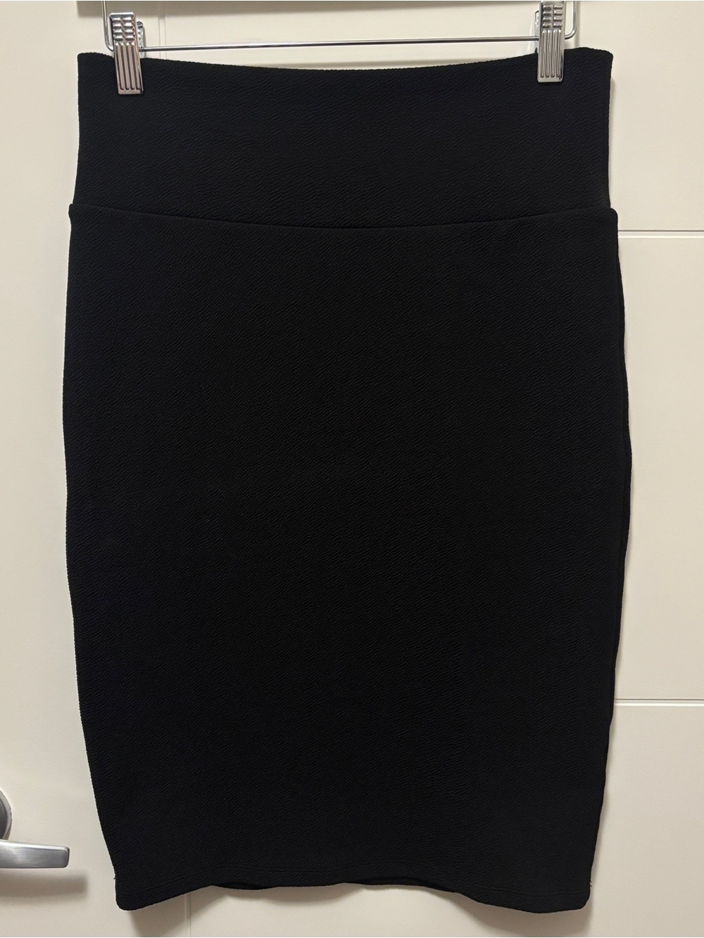 LuLaRoe Black Textured Pencil Skirt